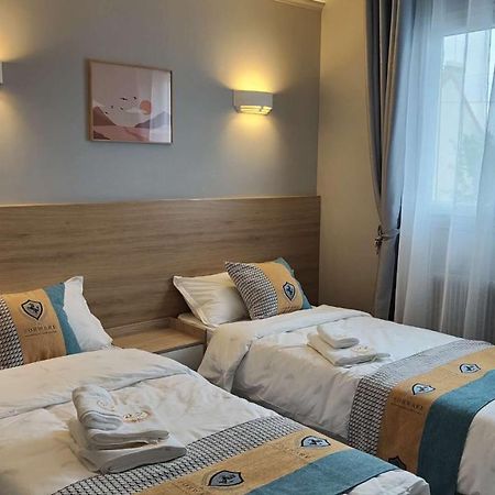 Chambre Pour 2 Personnes Avec Lit Separe Dans La Banlieue Parisienne Bondy Exterior foto
