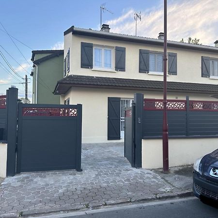 Chambre Pour 2 Personnes Avec Lit Separe Dans La Banlieue Parisienne Bondy Exterior foto